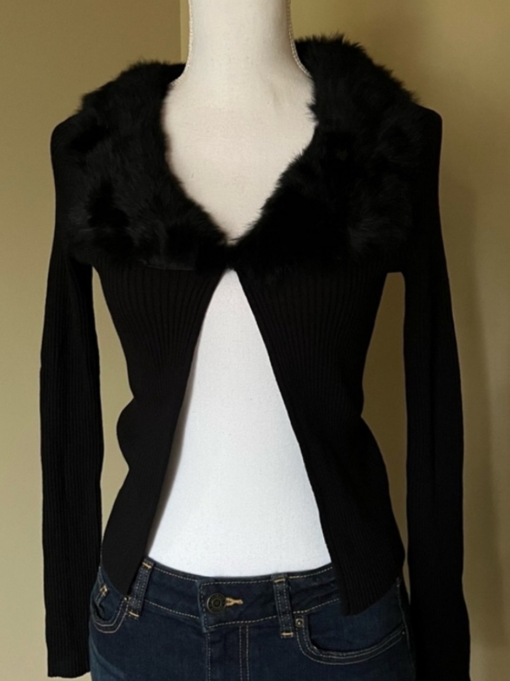 Black Faux Fur Collar Ribbed Knit Cardigan from London
